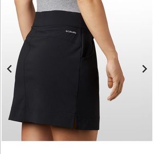 Columbia Medium Black Active Skort / Shorts